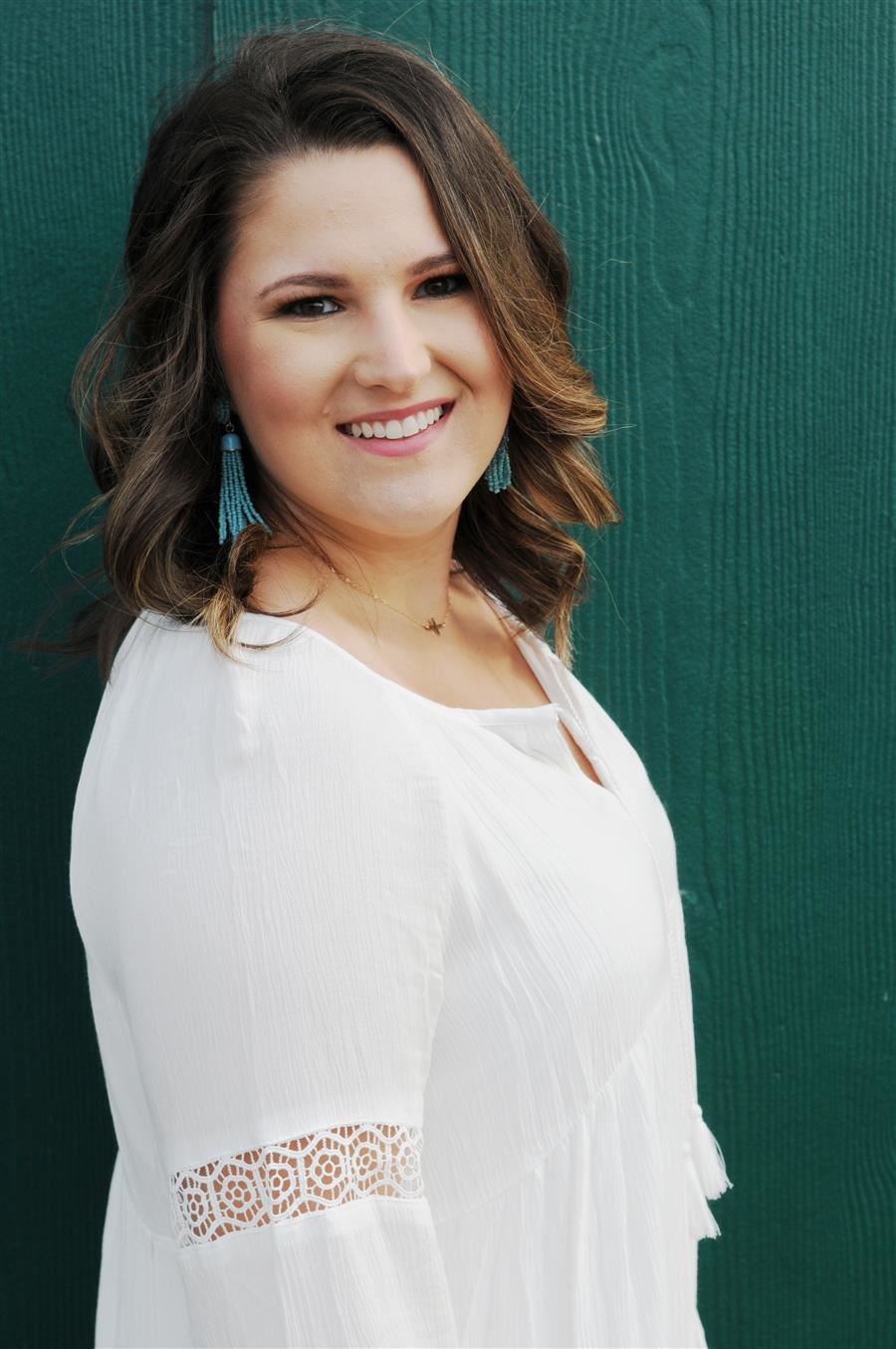 Ms. Kayla MacCurdy Ms. Kayla MacCurdy
