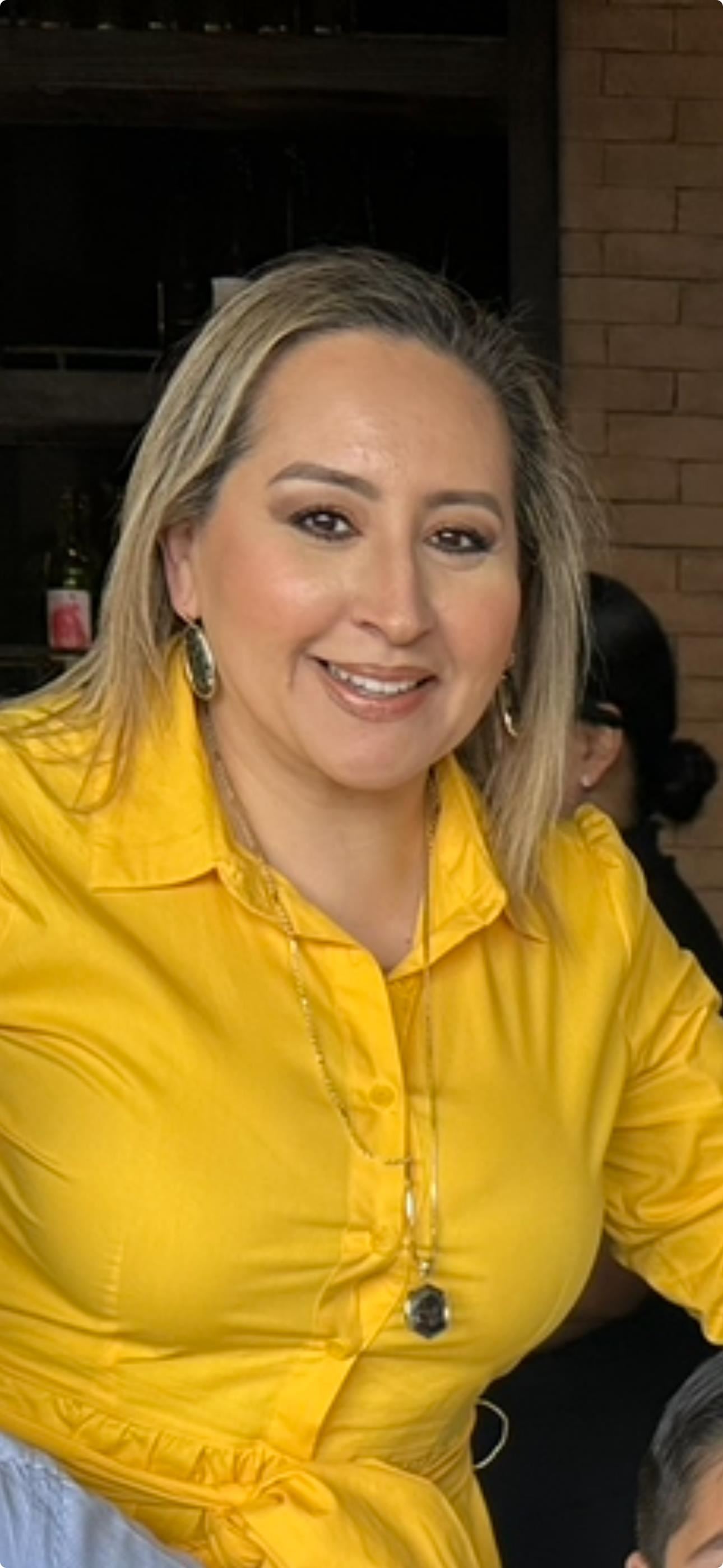 Cantu, Nelly / About Me