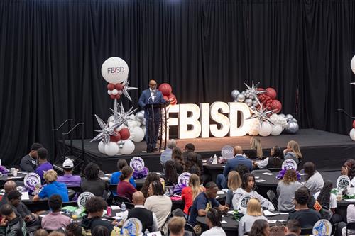 Dr. Smith speaking to student athletes