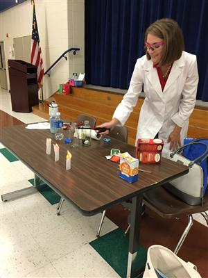 Meterologist Britta Merwin speaks to students at Highlands Elementary  (11/17/2016)